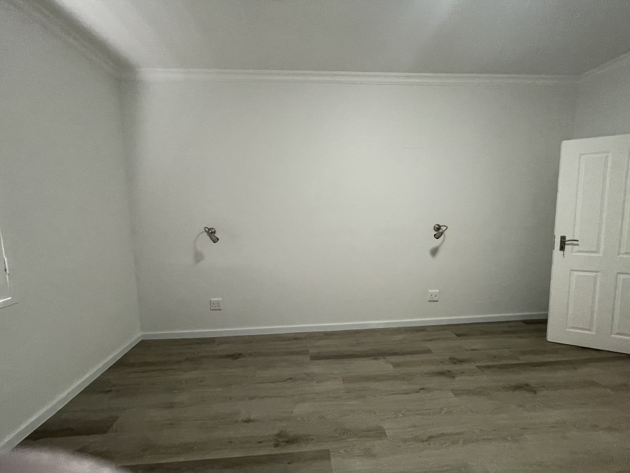 3 Bedroom Property for Sale in Country Club Western Cape